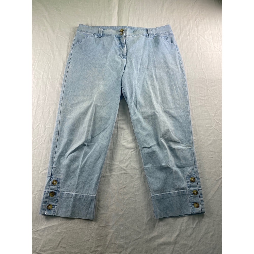 Charter Club Pant shop Womens 18 Light Wash Denim Capri Cropped Pants